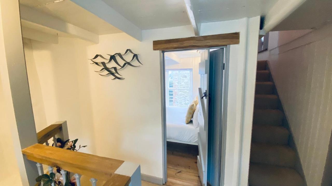 Spindrift Is A Beautiful Newly Refurbished Three Bedroom Private Family House Located On The Old Harbour And The Coastal Path In The Heart Of Beautiful Polperro Exteriör bild