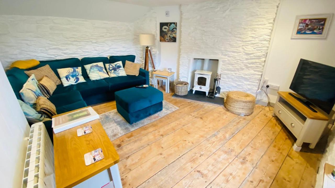 Spindrift Is A Beautiful Newly Refurbished Three Bedroom Private Family House Located On The Old Harbour And The Coastal Path In The Heart Of Beautiful Polperro Exteriör bild
