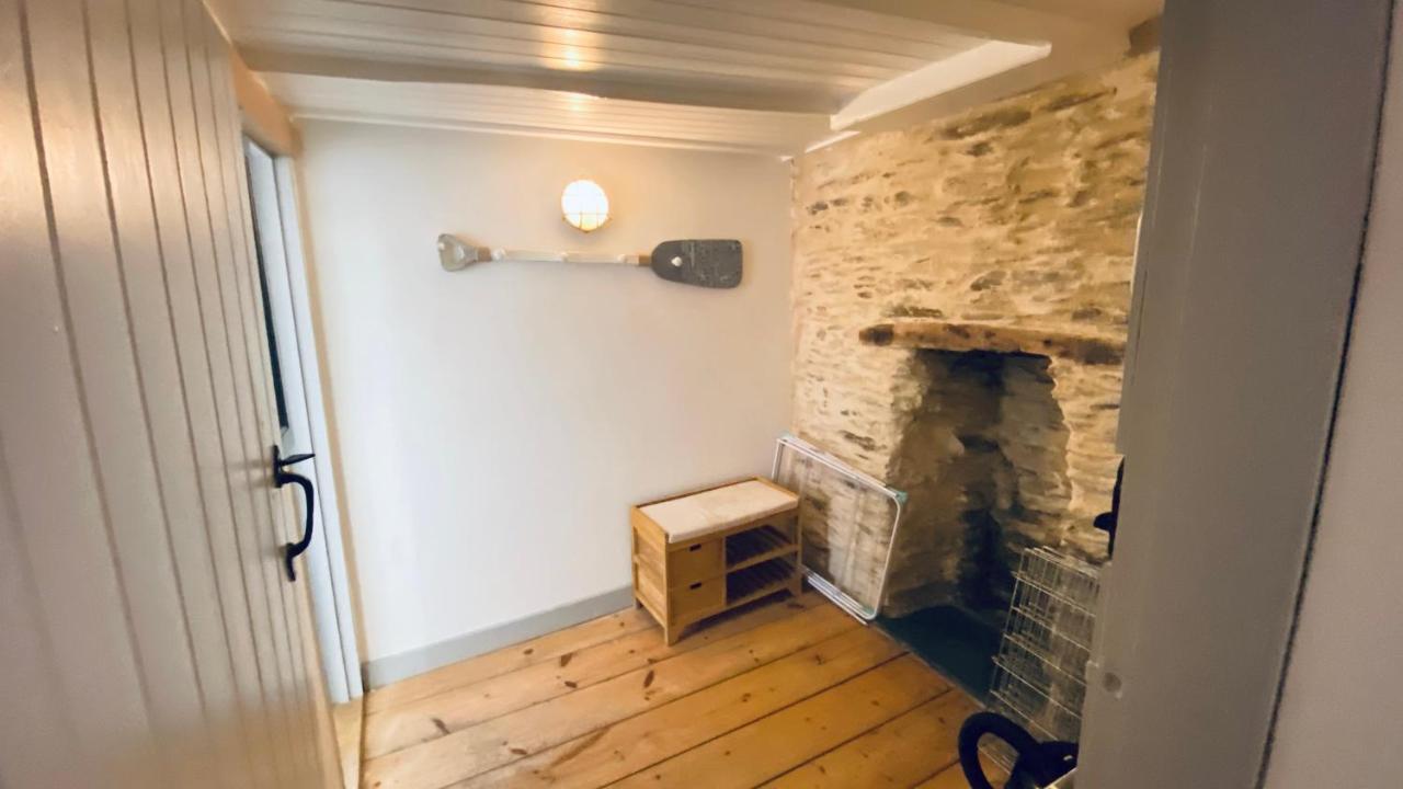 Spindrift Is A Beautiful Newly Refurbished Three Bedroom Private Family House Located On The Old Harbour And The Coastal Path In The Heart Of Beautiful Polperro Exteriör bild