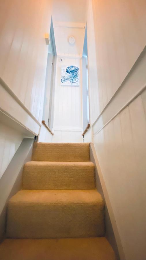 Spindrift Is A Beautiful Newly Refurbished Three Bedroom Private Family House Located On The Old Harbour And The Coastal Path In The Heart Of Beautiful Polperro Exteriör bild