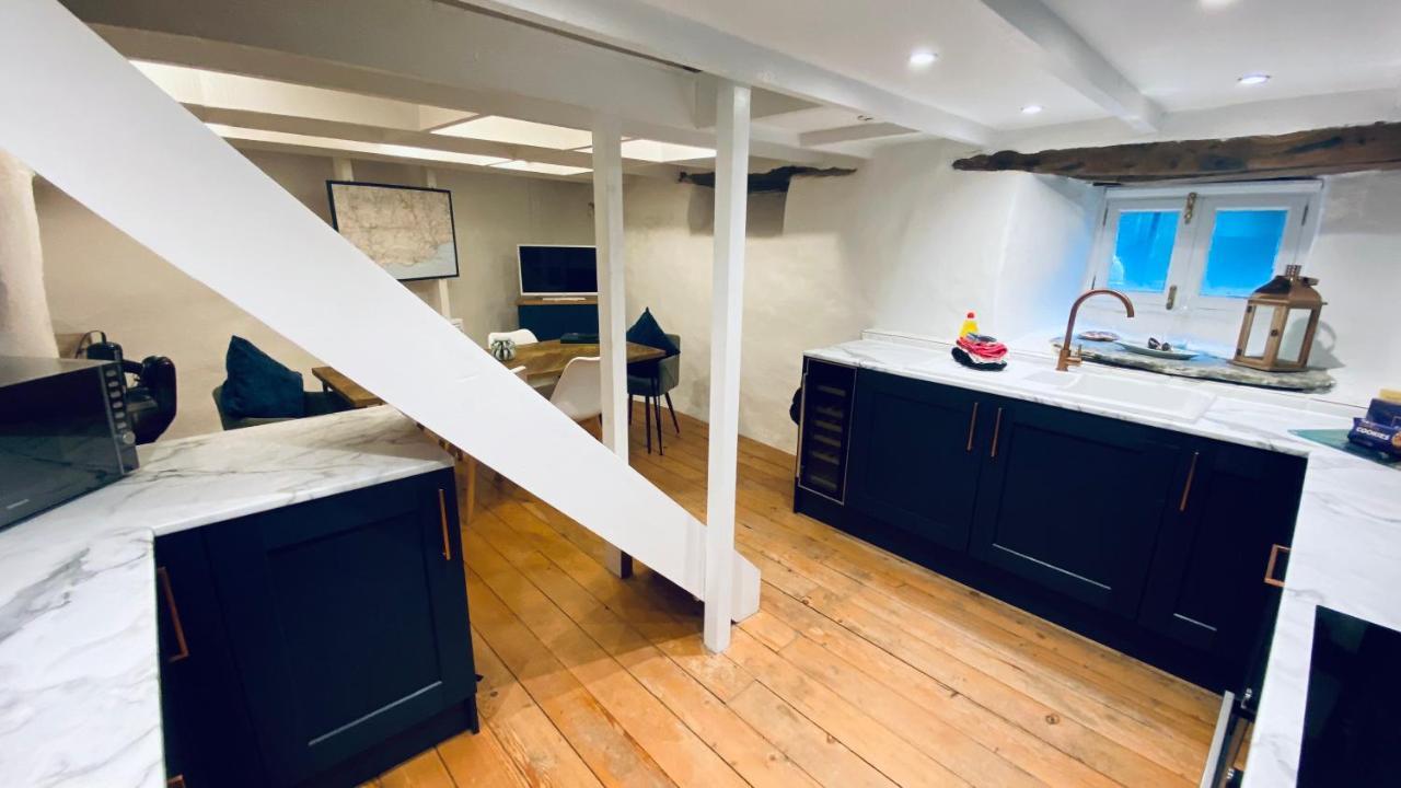 Spindrift Is A Beautiful Newly Refurbished Three Bedroom Private Family House Located On The Old Harbour And The Coastal Path In The Heart Of Beautiful Polperro Exteriör bild