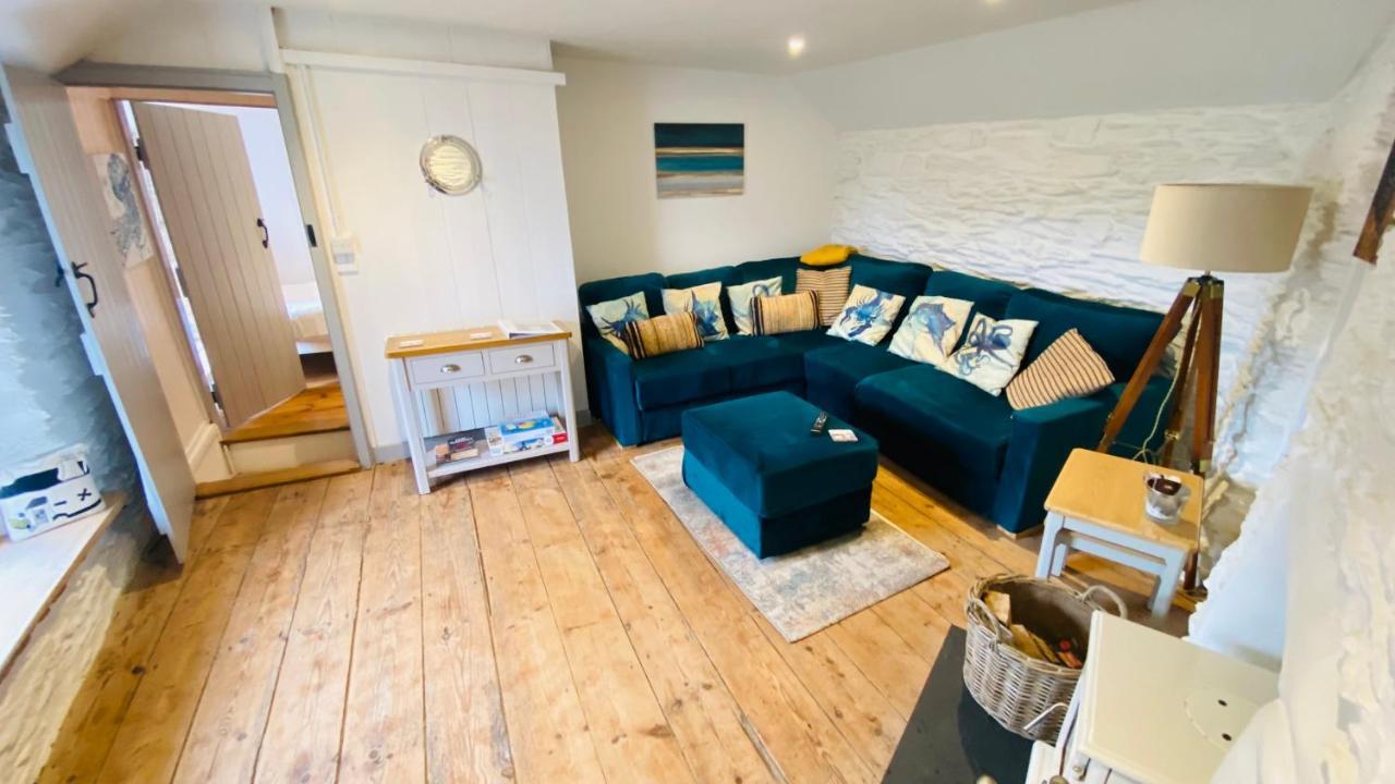 Spindrift Is A Beautiful Newly Refurbished Three Bedroom Private Family House Located On The Old Harbour And The Coastal Path In The Heart Of Beautiful Polperro Exteriör bild