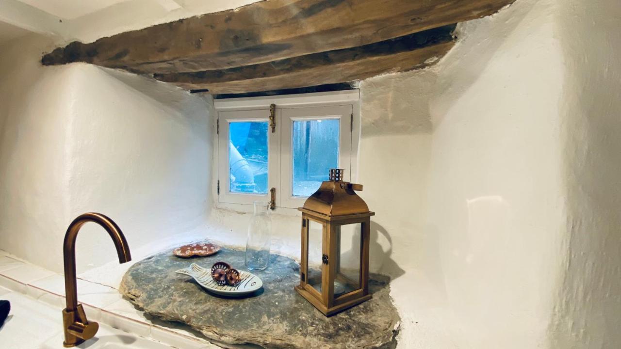 Spindrift Is A Beautiful Newly Refurbished Three Bedroom Private Family House Located On The Old Harbour And The Coastal Path In The Heart Of Beautiful Polperro Exteriör bild
